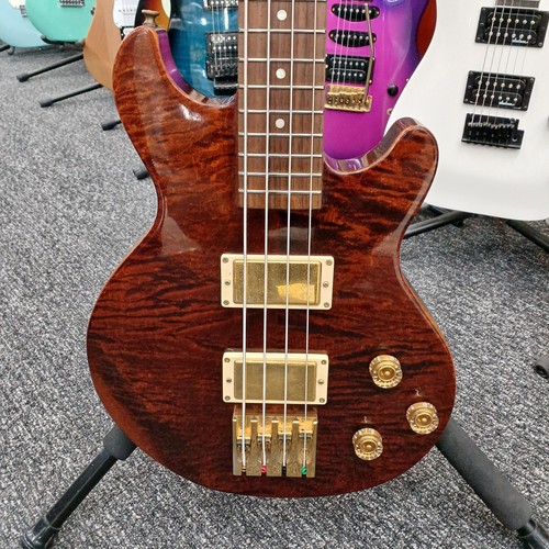 Gibson les paul - paul, bass